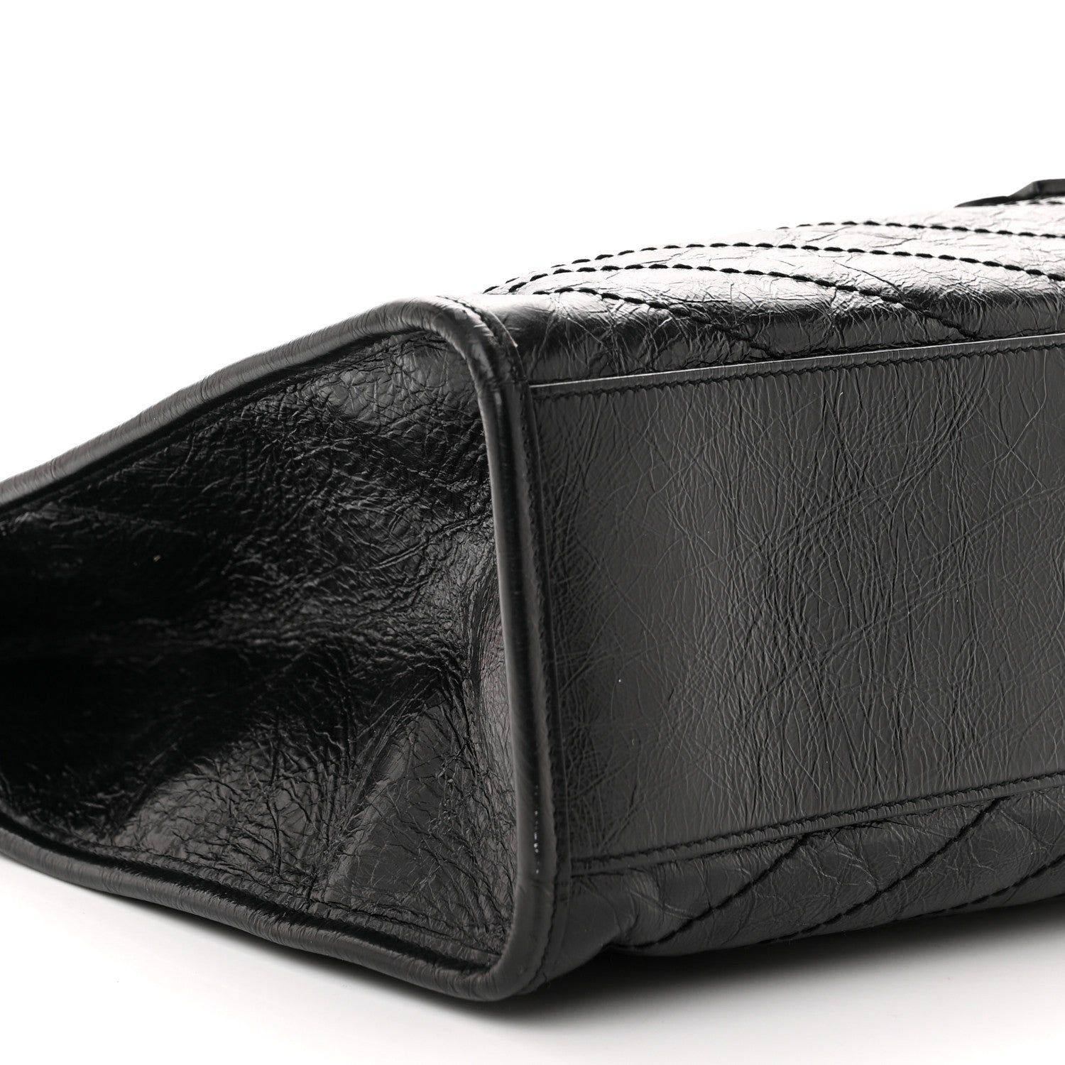 Saint Laurent Crinkled Calfskin Matelasse Monogram Niki Shoulder Bag Black 9 of 12