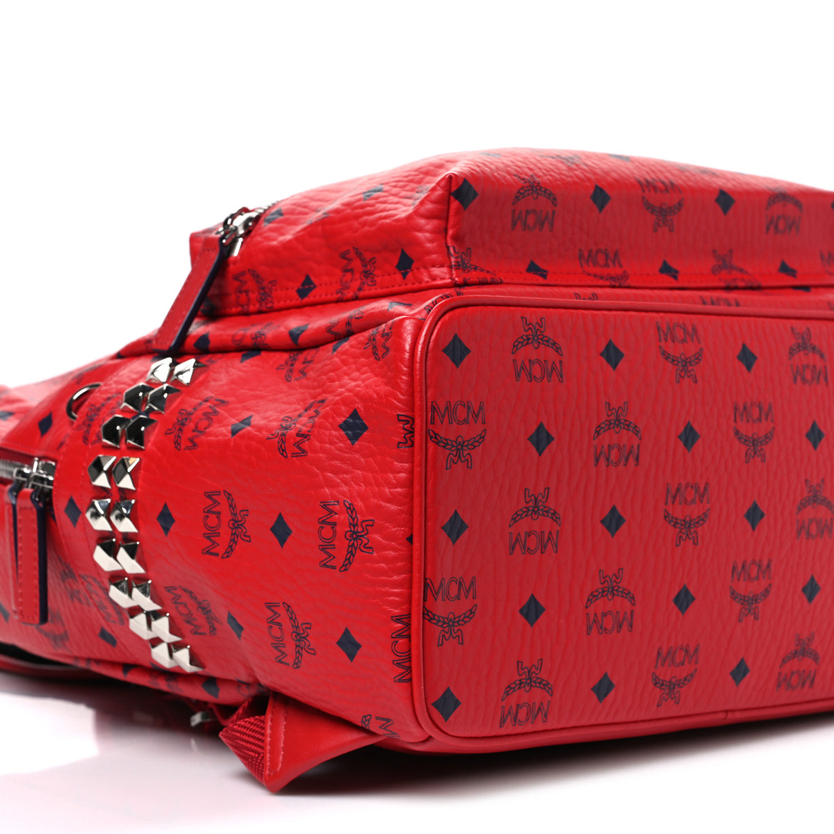 Visetos Medium Side Studs Stark Backpack Ruby Red