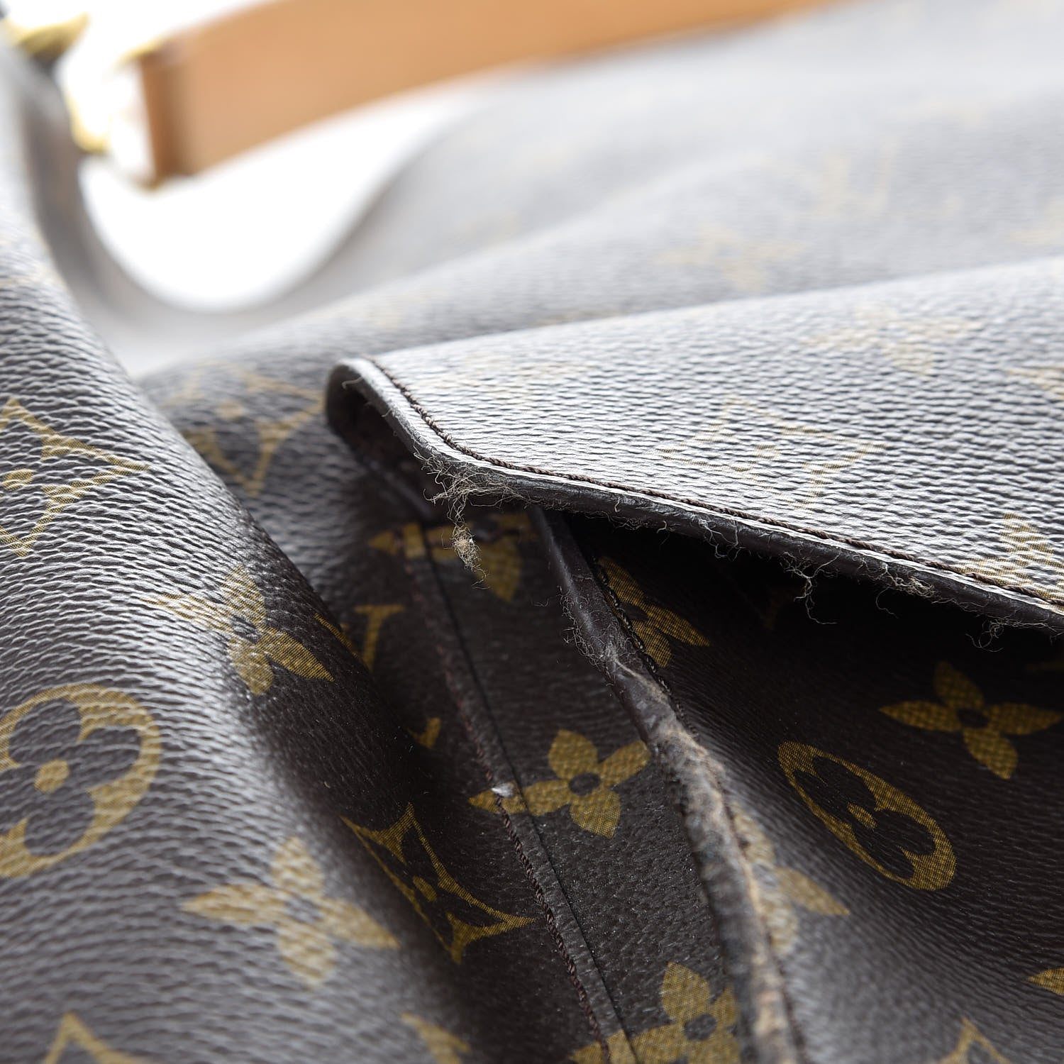 Louis Vuitton Monogram Metis 19 of 27