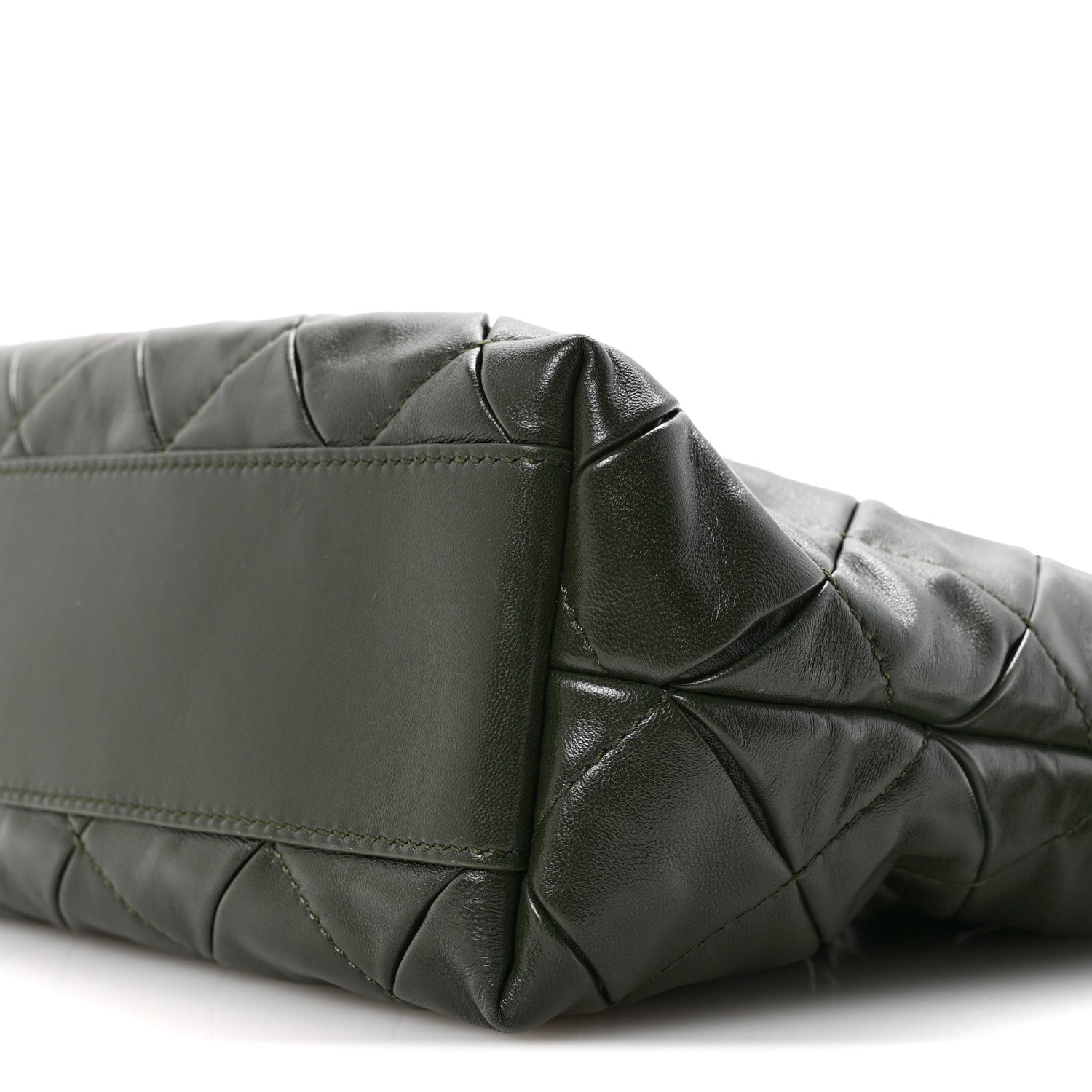 Loewe Calfskin Quilted Flamenco Knot Clutch Verde 10 of 11