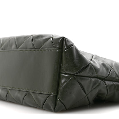 Loewe Calfskin Quilted Flamenco Knot Clutch Verde 10 of 11