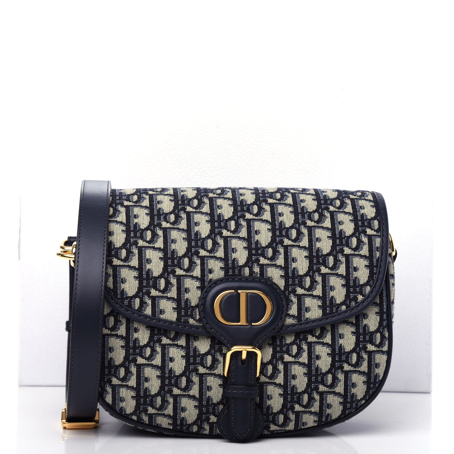 Oblique Medium Bobby Flap Blue