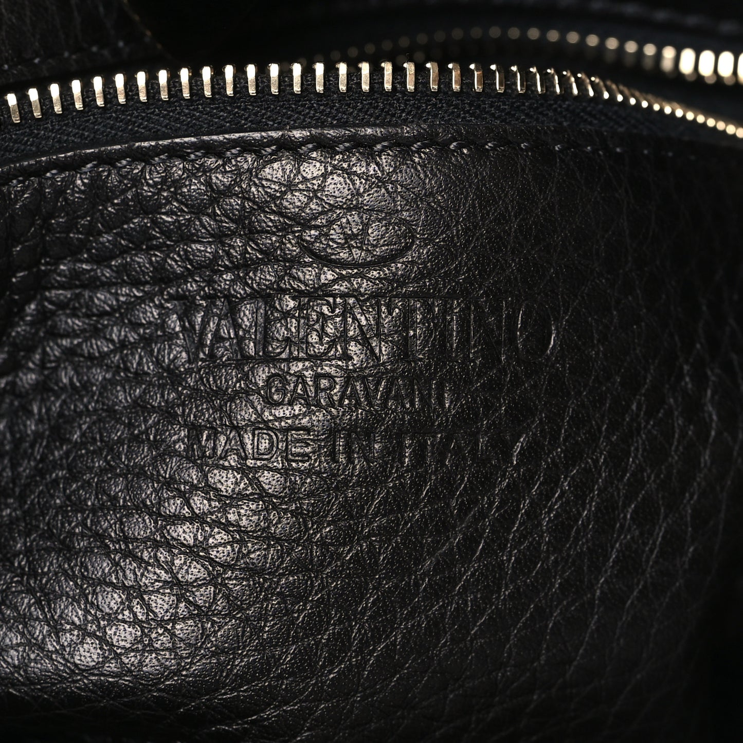 Pebbled Calfskin Mini Rockstud Flip-Lock Messenger Bag Black