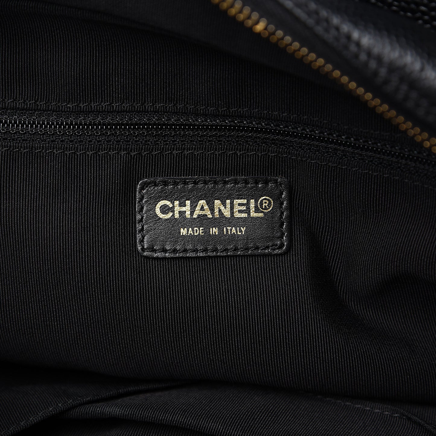 Caviar Quilted Petit Timeless Tote PTT Black
