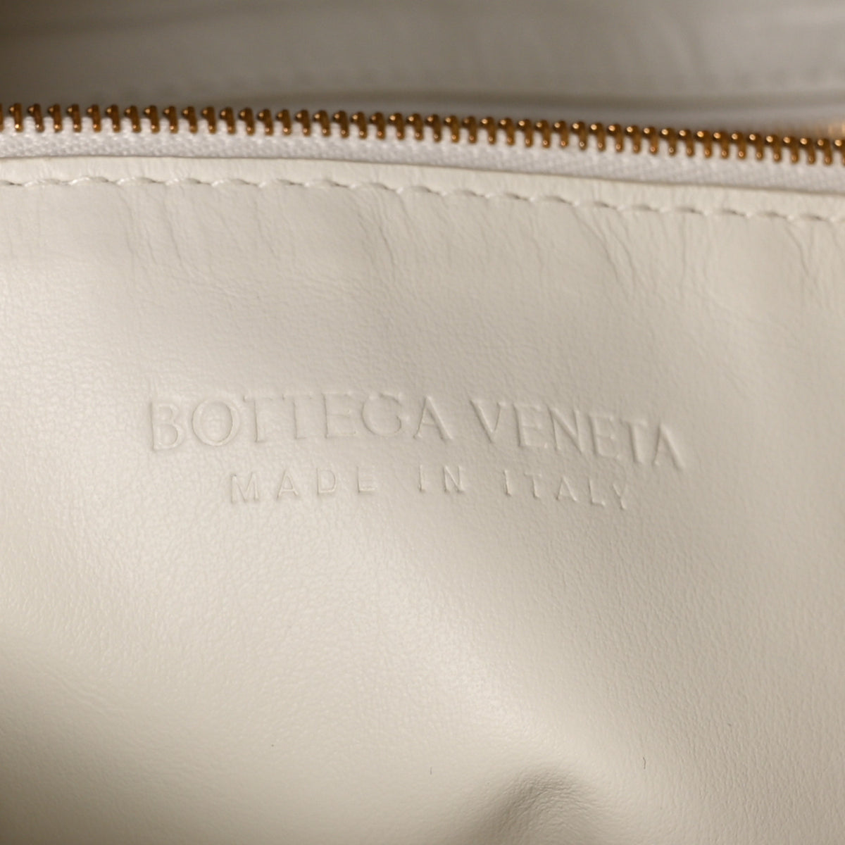 Calfskin Intrecciato Large Hop White