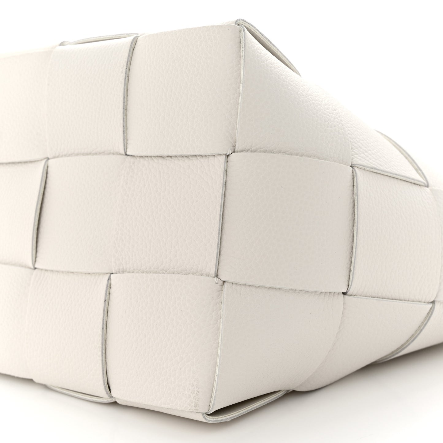 Lambskin Maxi Intrecciato Small Cassette Crossbody Bucket Bag White