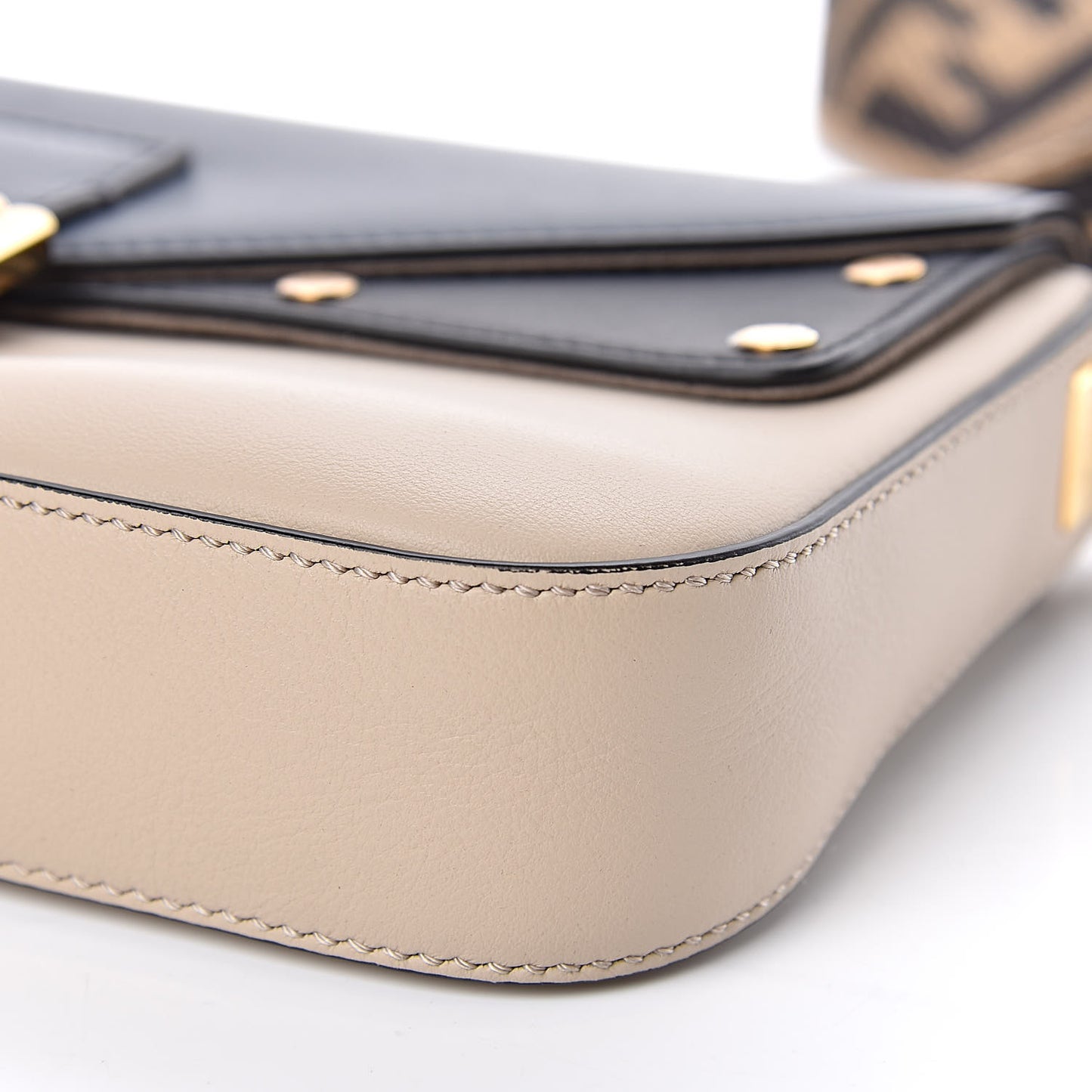 Vitello Grace FF 1974 Baguette Camelia Blue Nott