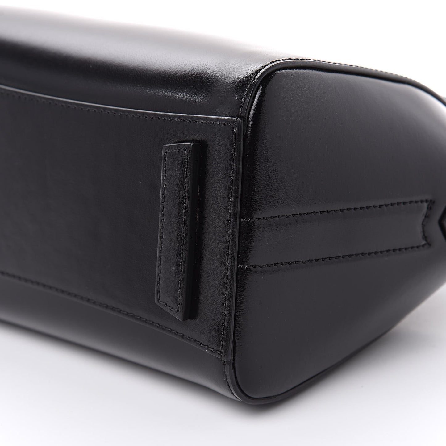 Shiny Lord Calfskin Mini Antigona Black