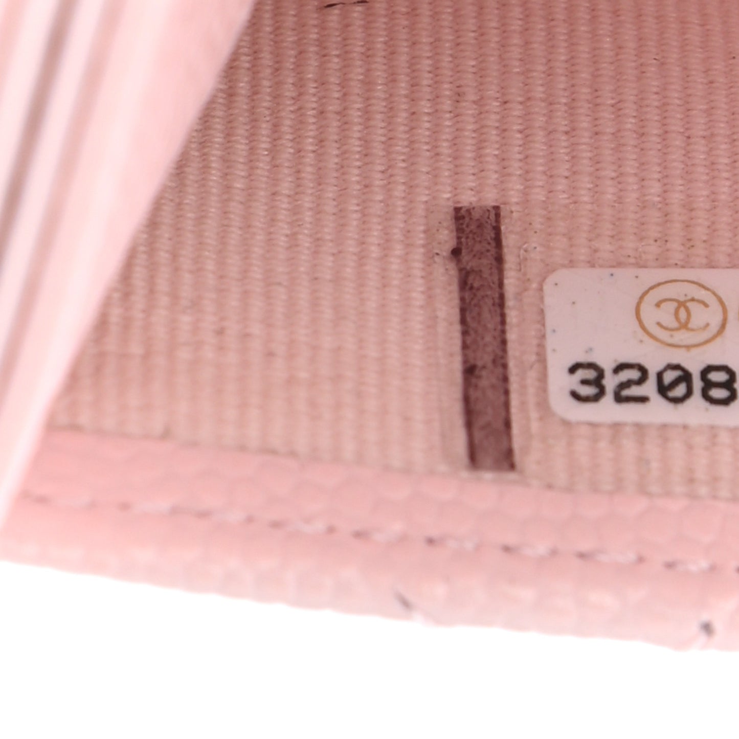 Caviar Quilted Card Holder Light Pink