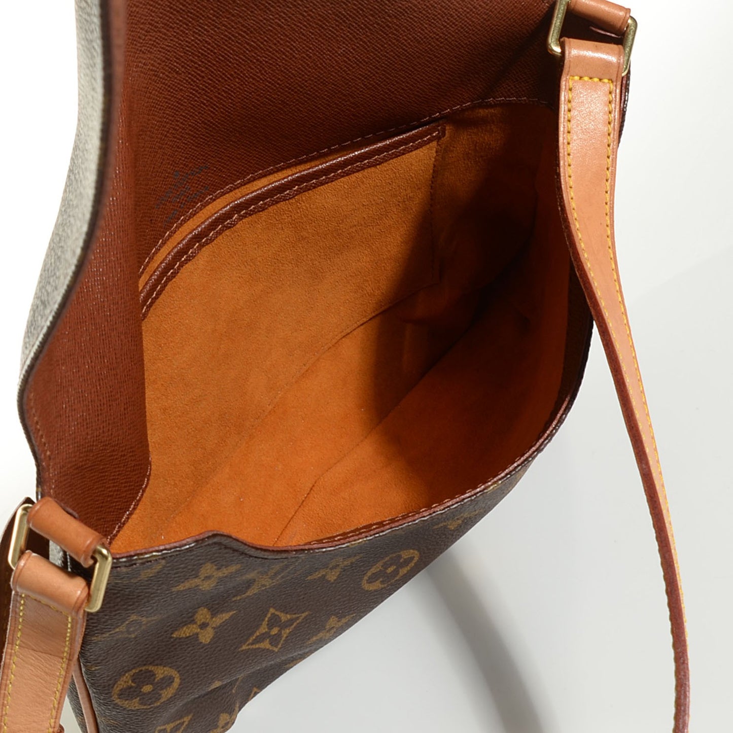 Monogram Musette Tango