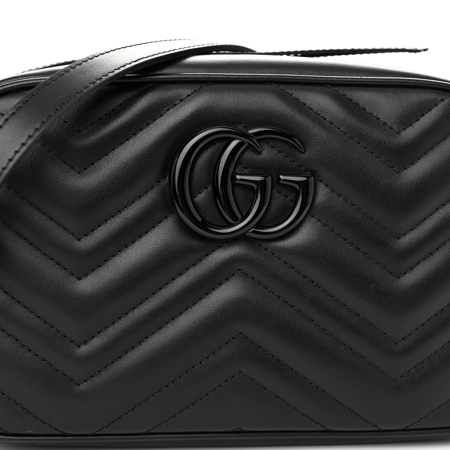 Calfskin Matelasse Monochrome Small GG Marmont Chain Shoulder Bag Black