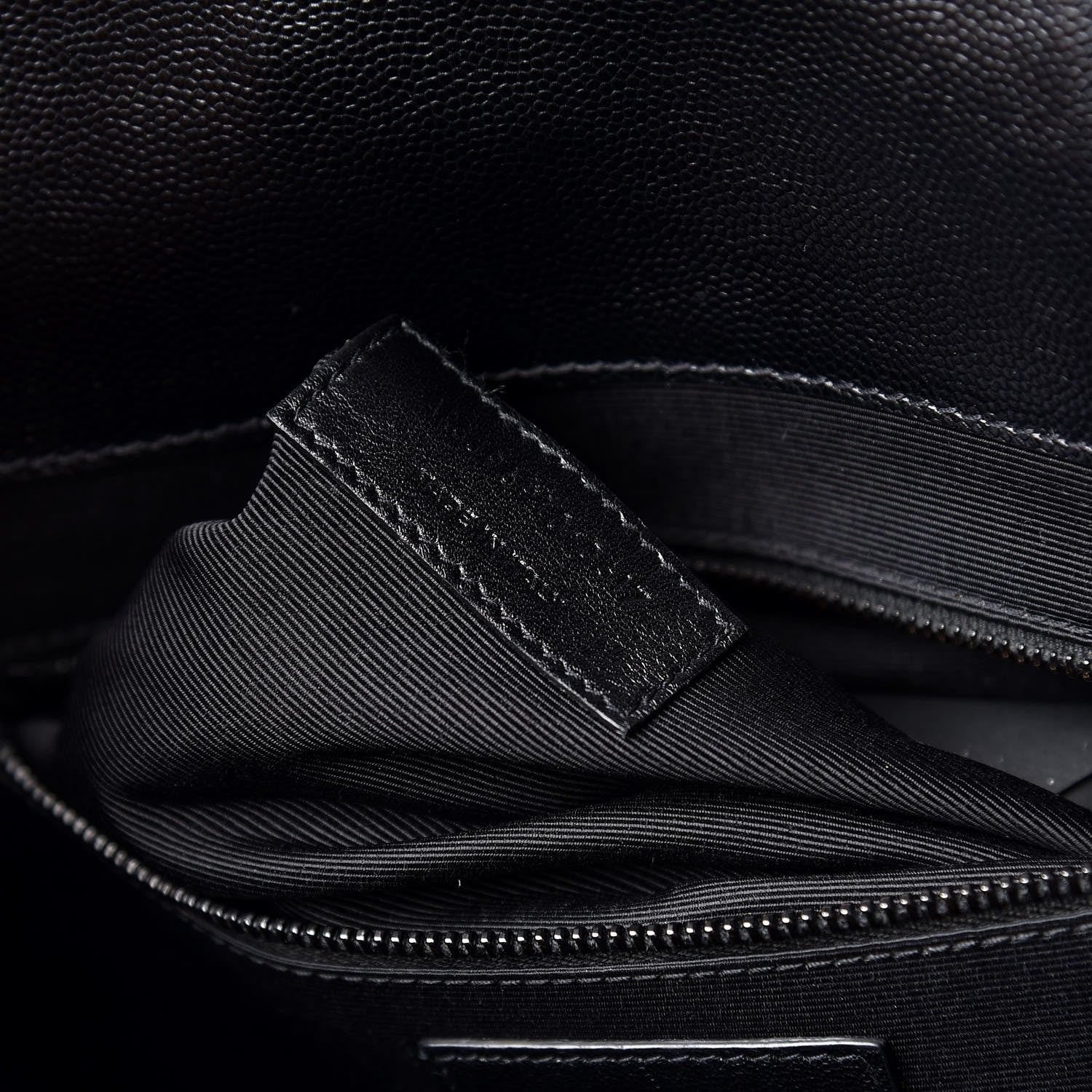 Saint Laurent Grain De Poudre Textured Mixed Matelasse Large Triquilt Monogram Monochrome Satchel Black 12 of 12