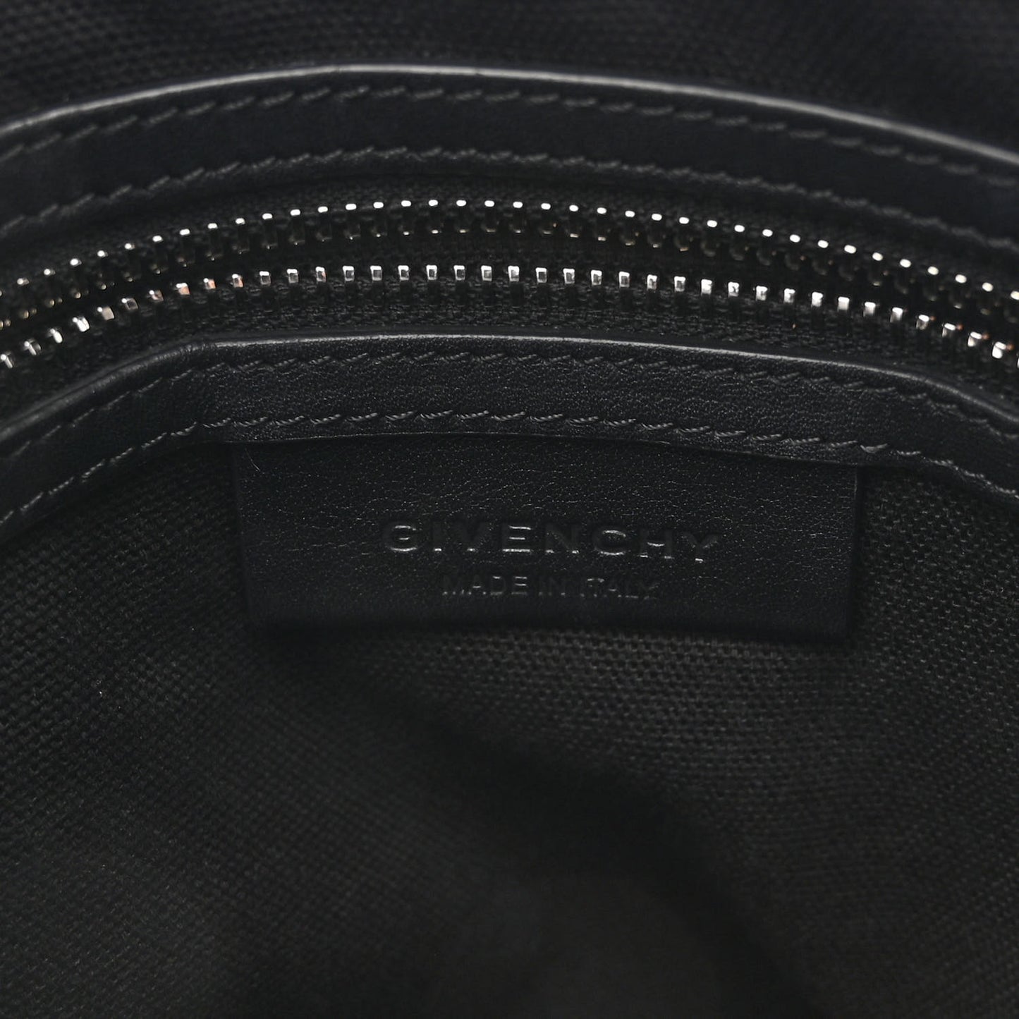 Calfskin Contrast Stitched Medium Antigona Black