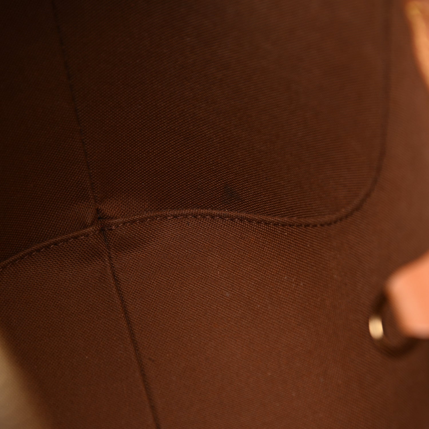 Louis Vuitton Monogram Ellipse MM 19 of 19