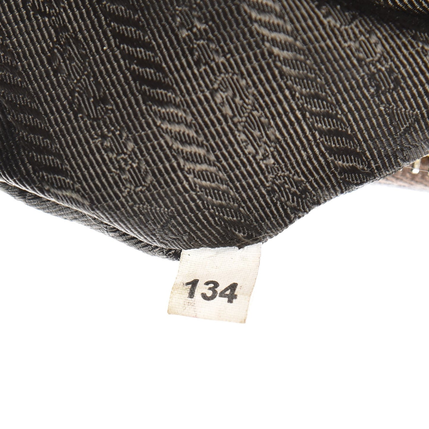 Saffiano Medium Galleria Double Zip Tote Argilla