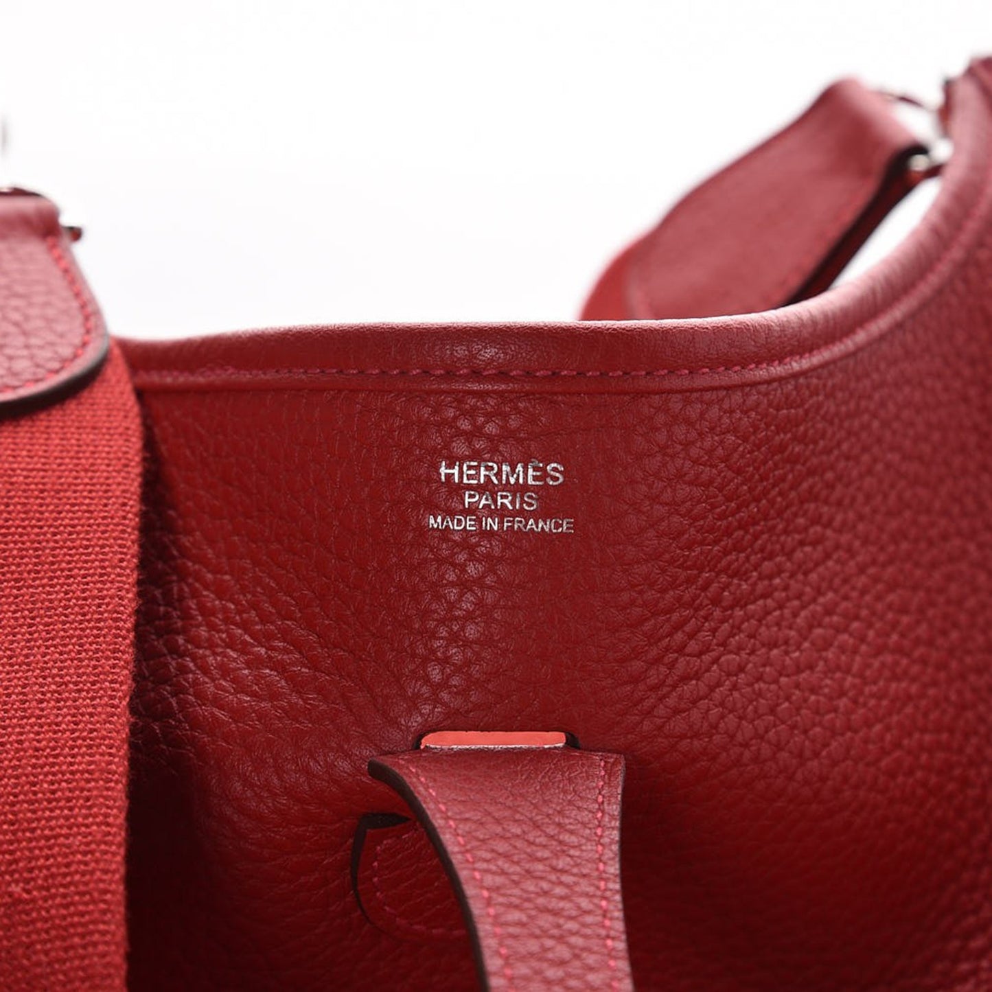 Taurillon Clemence Evelyne III PM Rouge Casaque