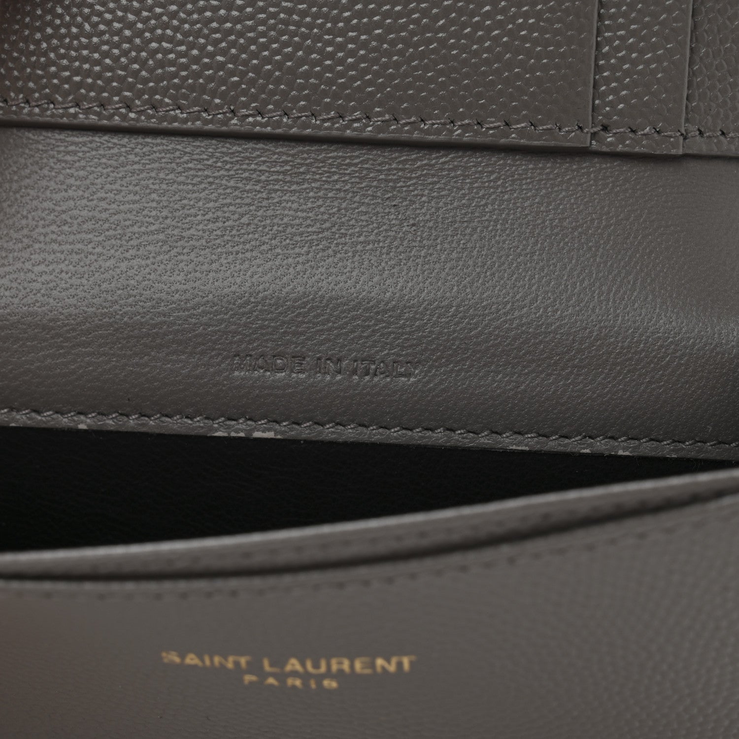 Saint Laurent Grain De Poudre Matelasse Chevron Monogram Flap Card Case Fog 7 of 9