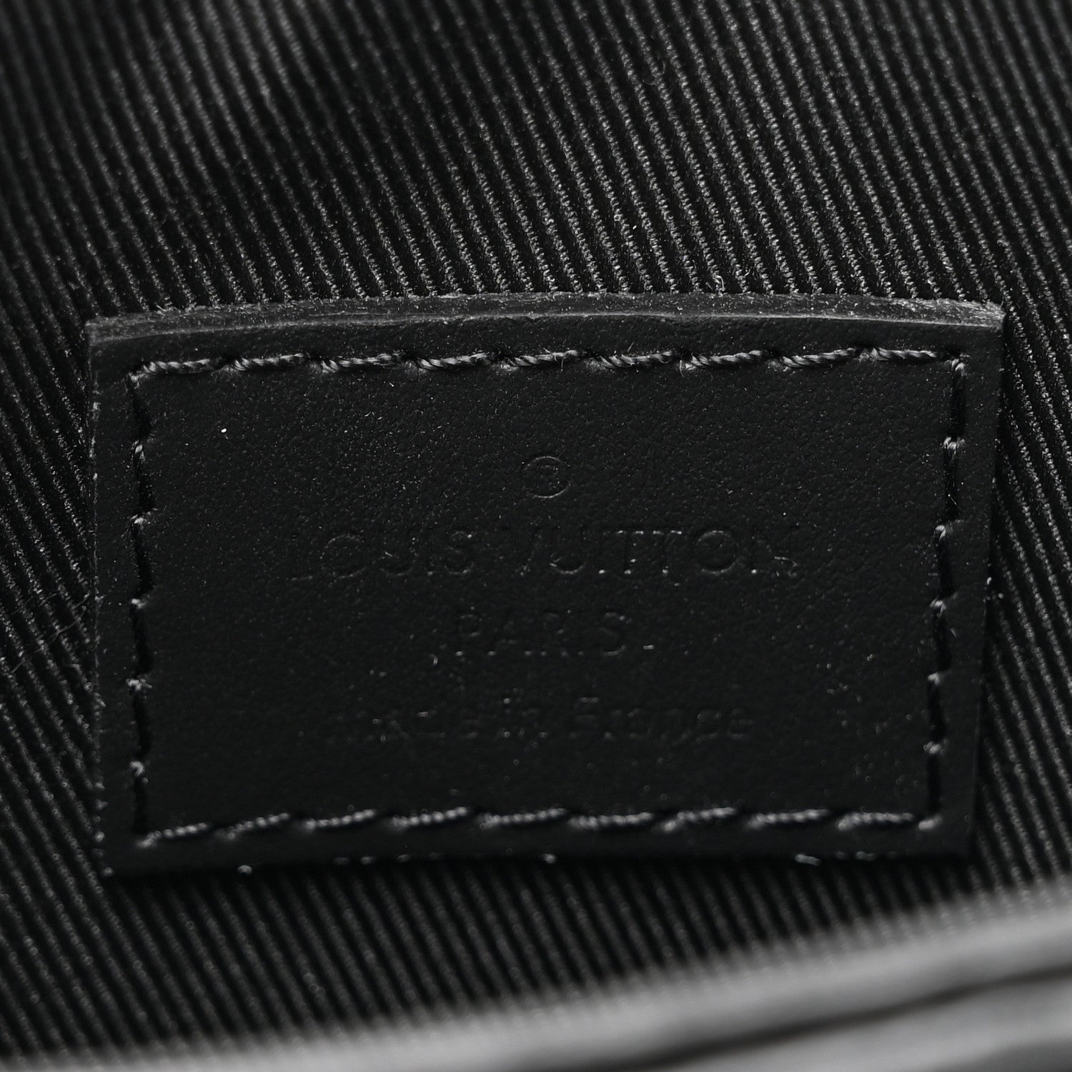 Louis Vuitton Taurillon Monogram S Lock Wearable Wallet Black 7 of 10