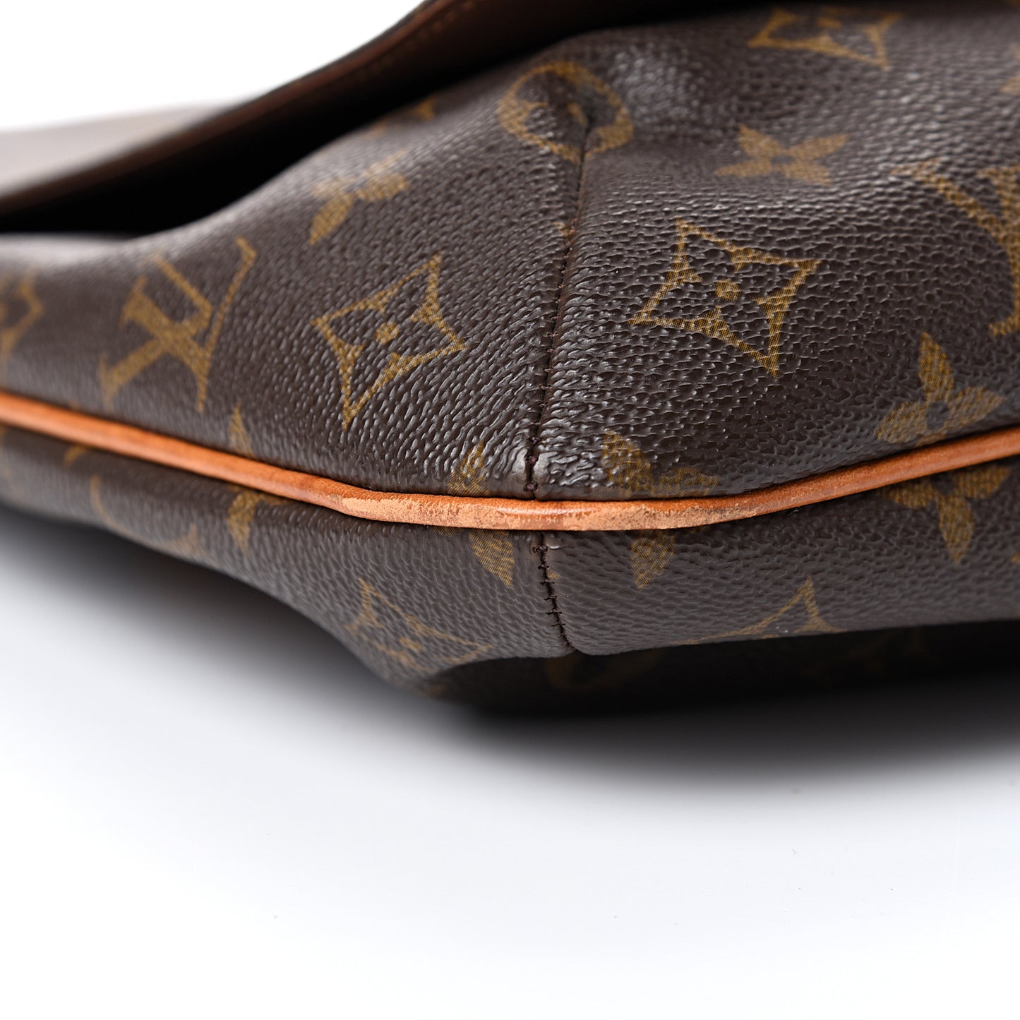 Monogram Musette GM