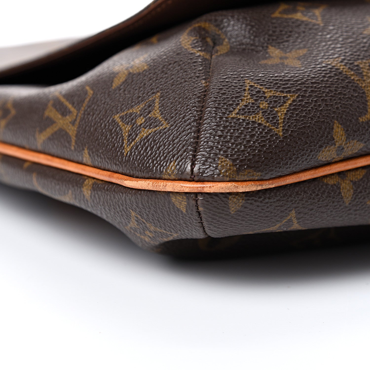 Louis Vuitton Monogram Musette GM 8 of 15
