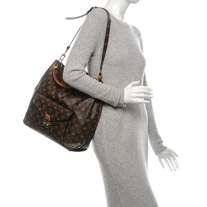 Louis Vuitton Monogram Metis 2 of 7