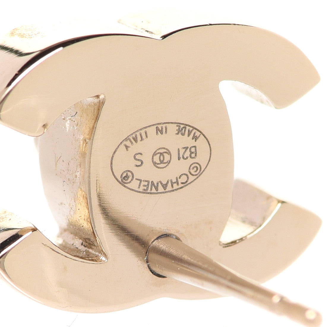 Metal CC Turnlock Earrings Gold