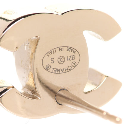 Chanel Metal CC Turnlock Earrings Gold 4 of 5