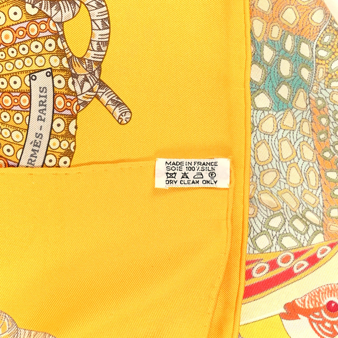 Hermes Silk Grands Fonds Scarf 90 1978589 – FASHIONPHILE