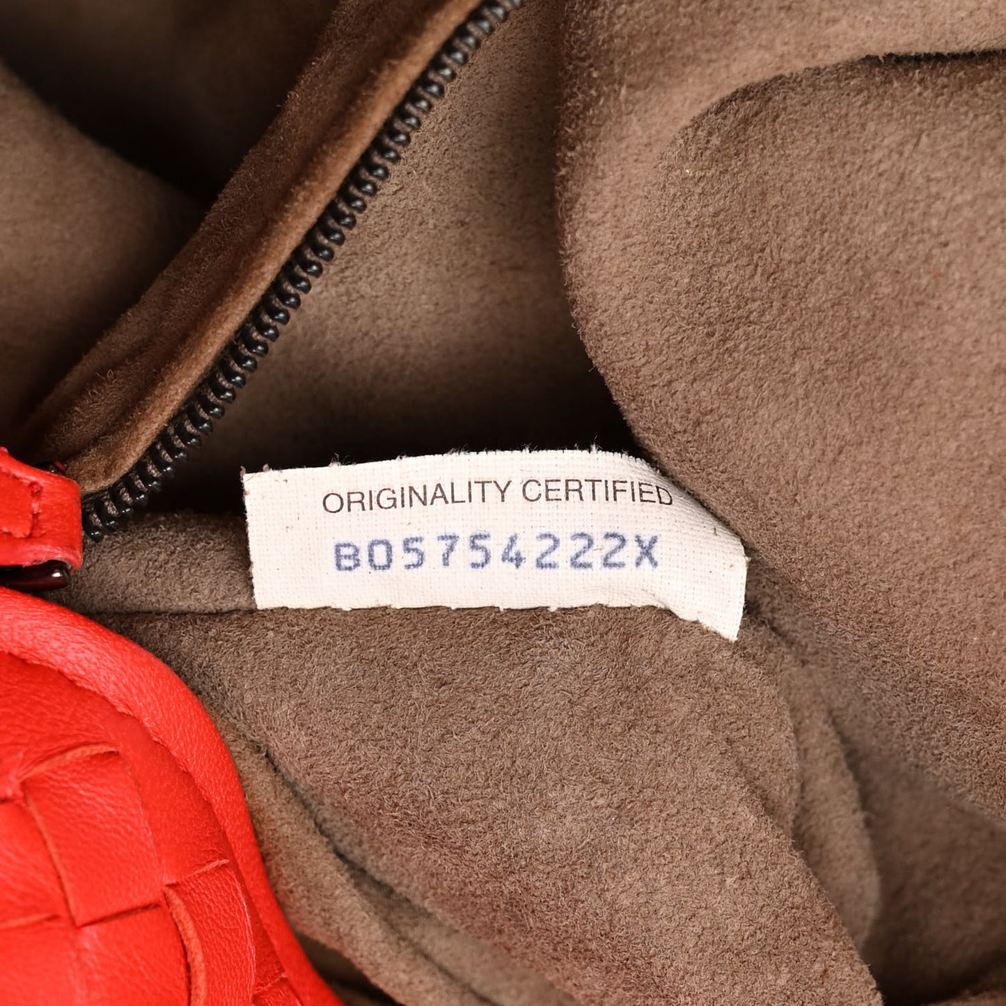 Nappa Intrecciato Medium Seamless Tote Vesuvio