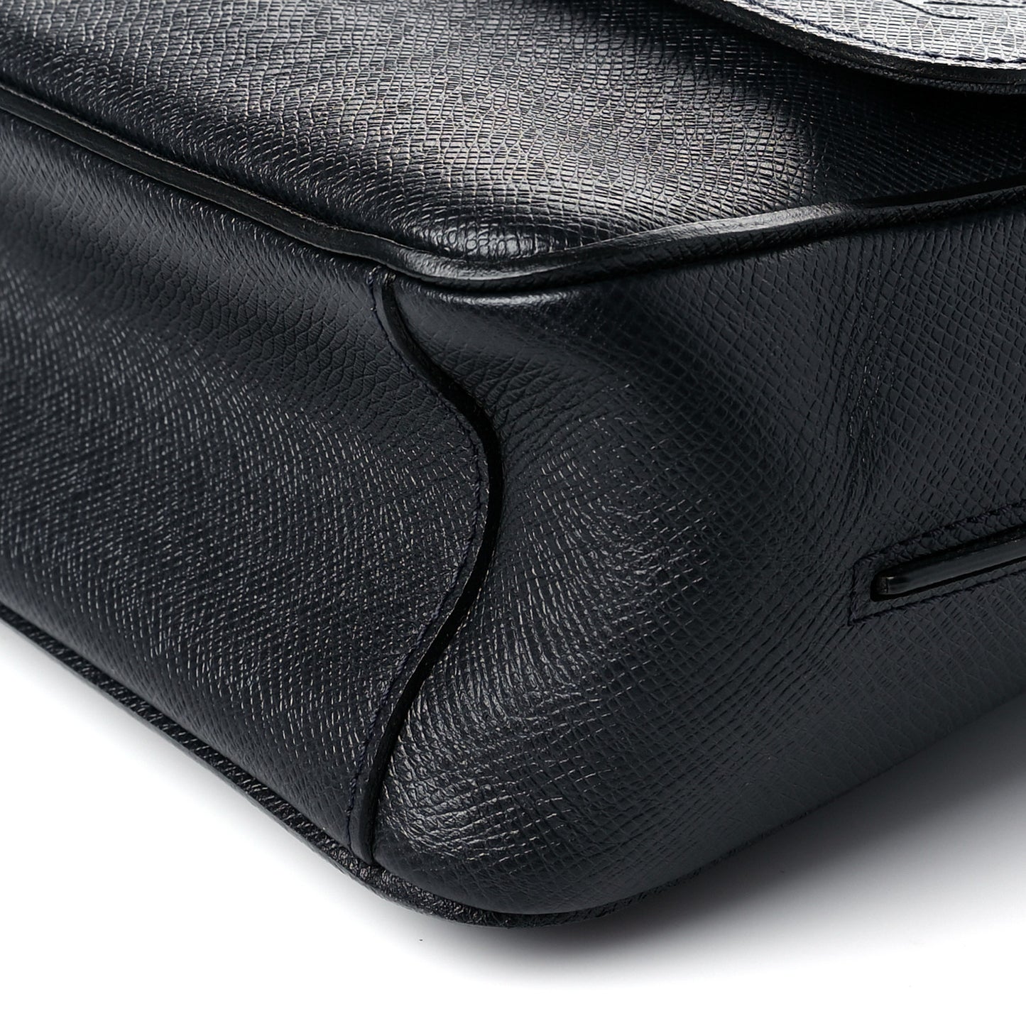 Taiga Roman MM Messenger Black