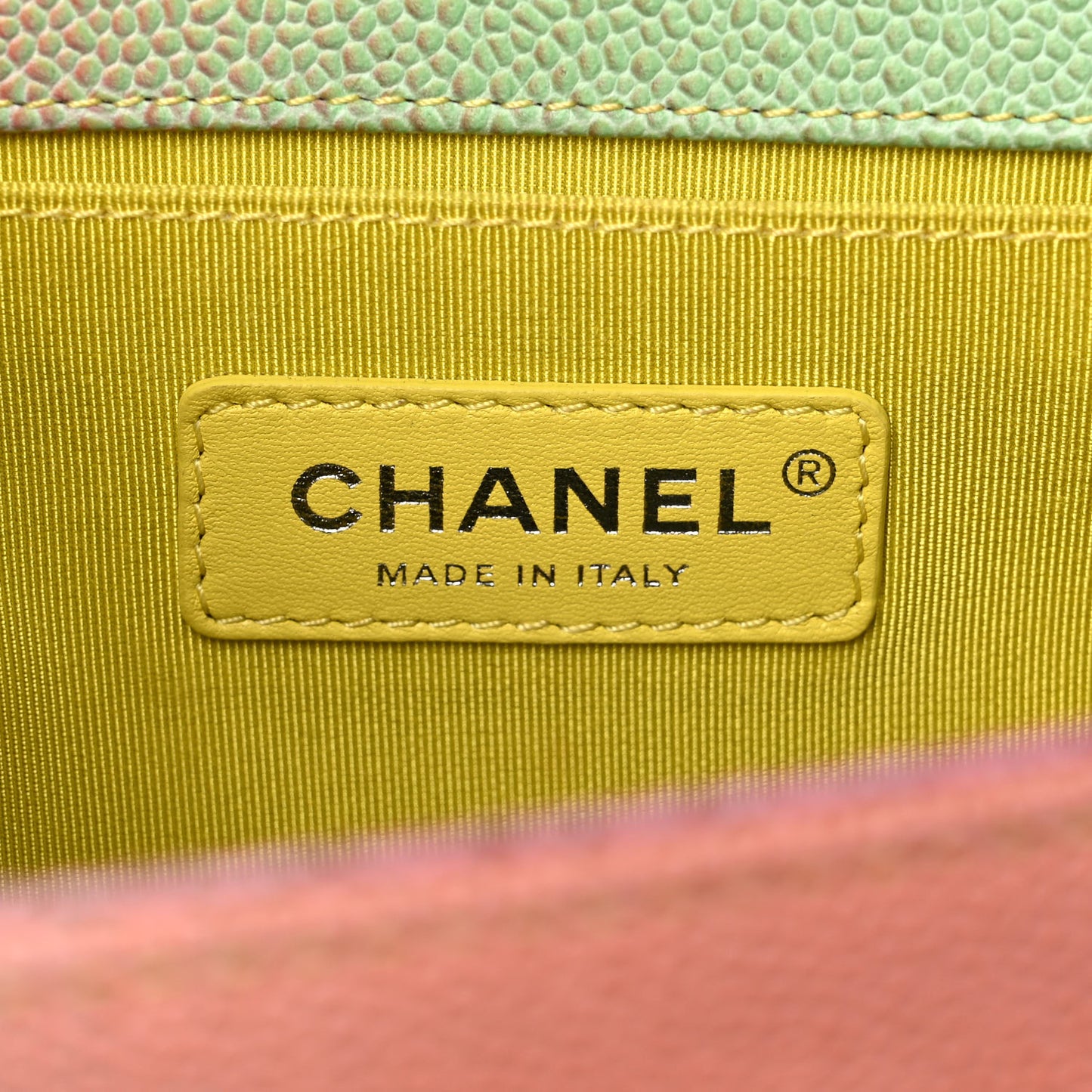 Caviar Quilted Medium Cuba Rainbow Boy Flap Multicolor