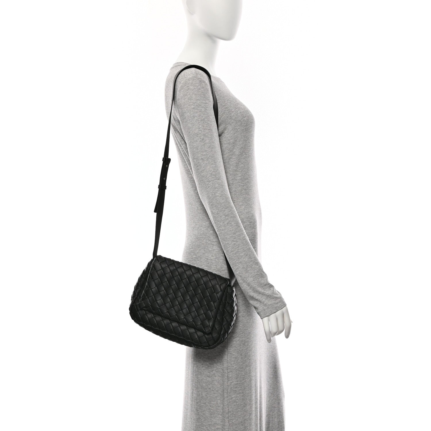 Bottega Veneta Nappa Intrecciato Small Cobble Messenger Bag Black 2 of 11
