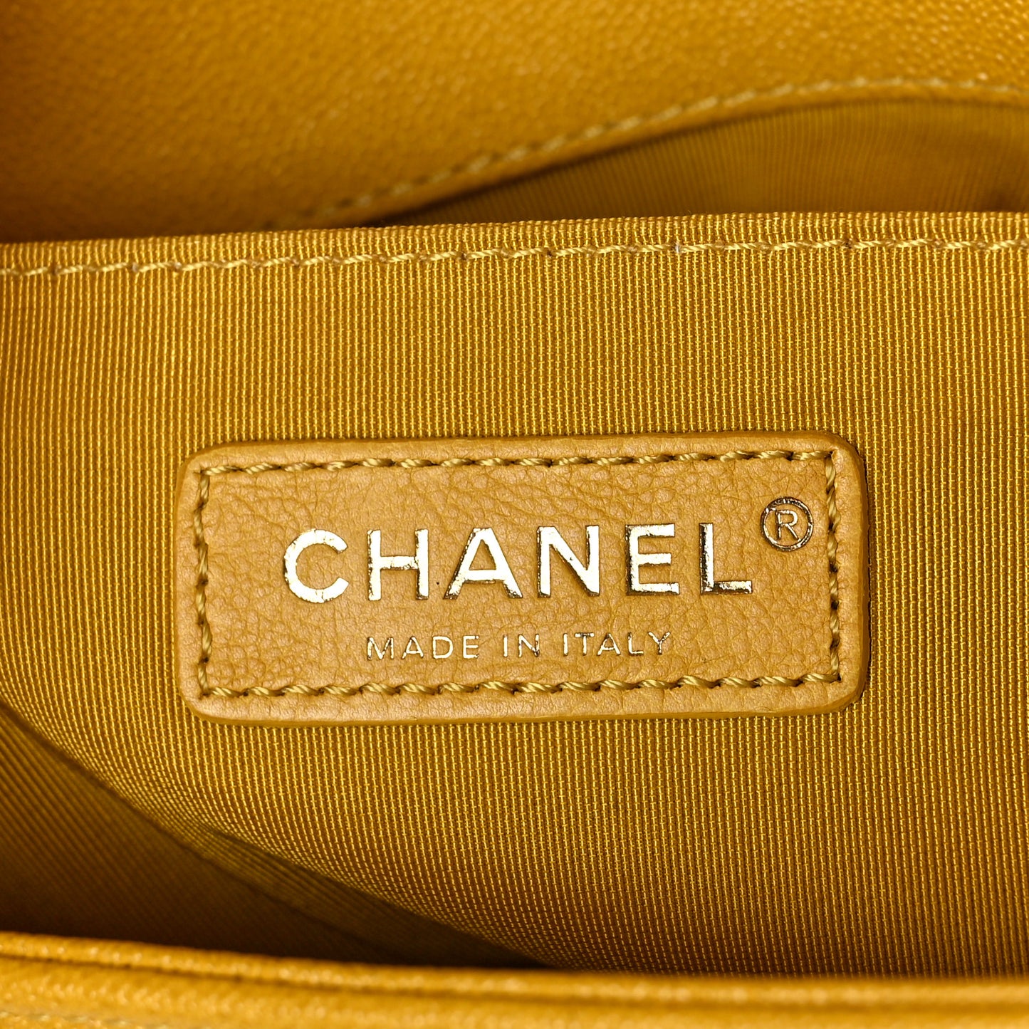 Caviar Chevron Quilted Medium Boy Flap Yellow