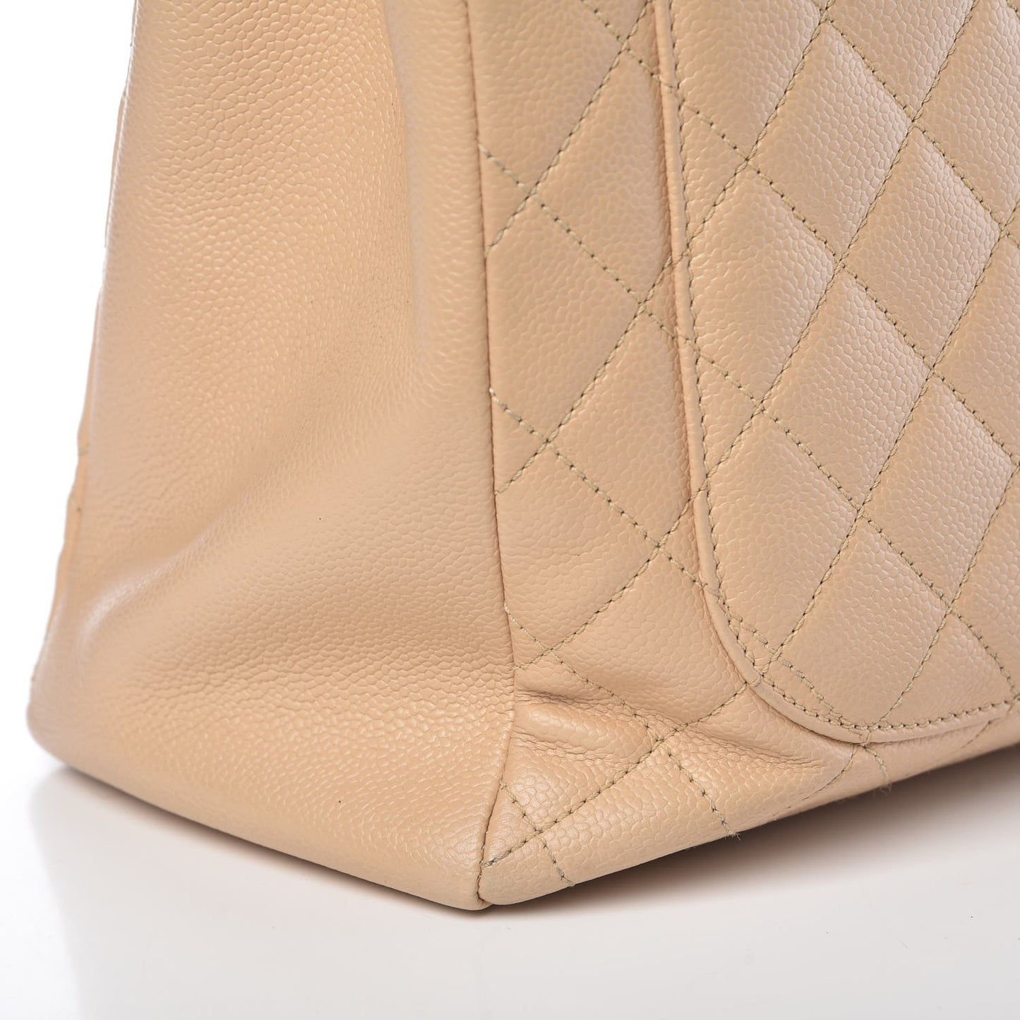 Caviar Quilted Grand Shopping Tote GST Beige Clair