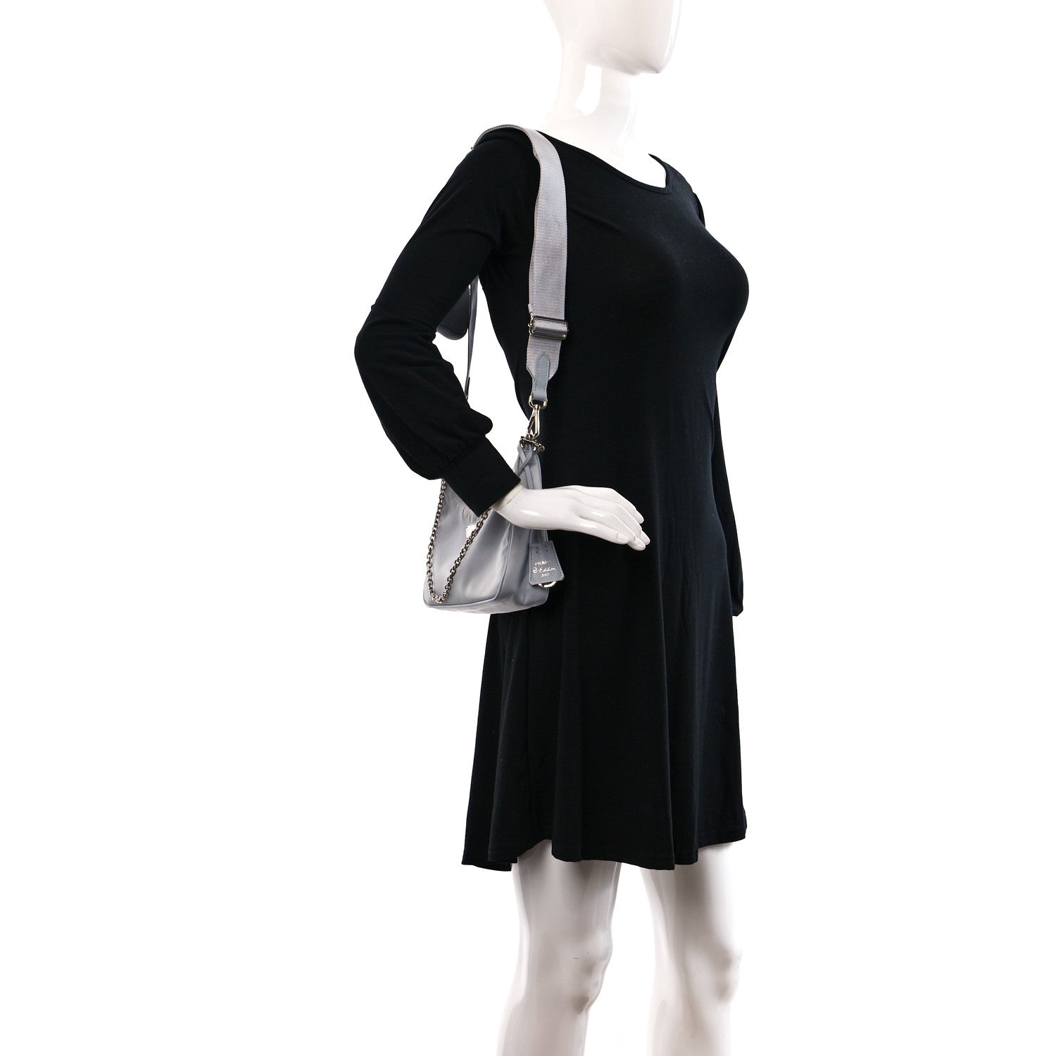 Prada Re-Nylon Saffiano Re-Edition 2005 Shoulder Bag Fiordaliso 2 of 11