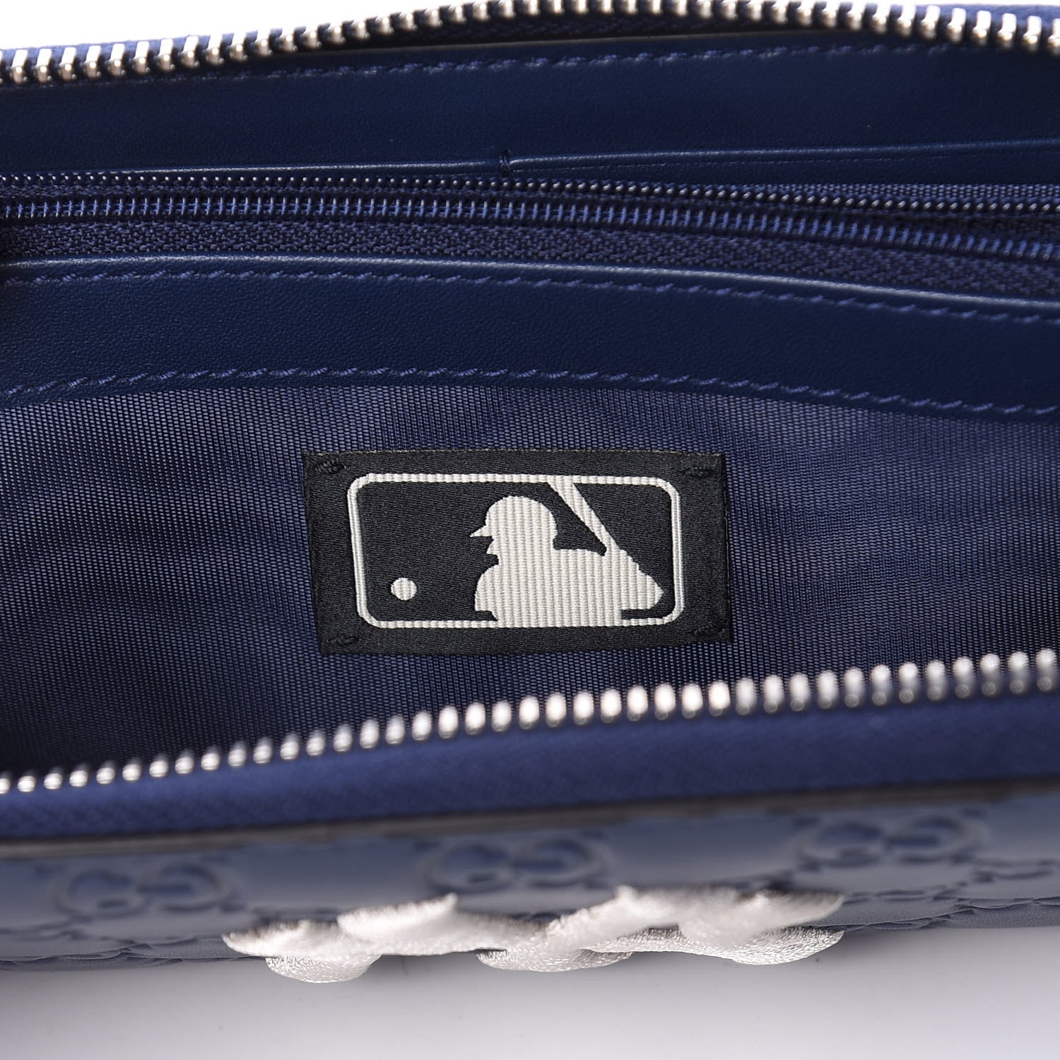 Gucci X MLB Guccissima Signature NY Yankees Embroidered Zip Around Wallet Royale Ivory 7 of 9