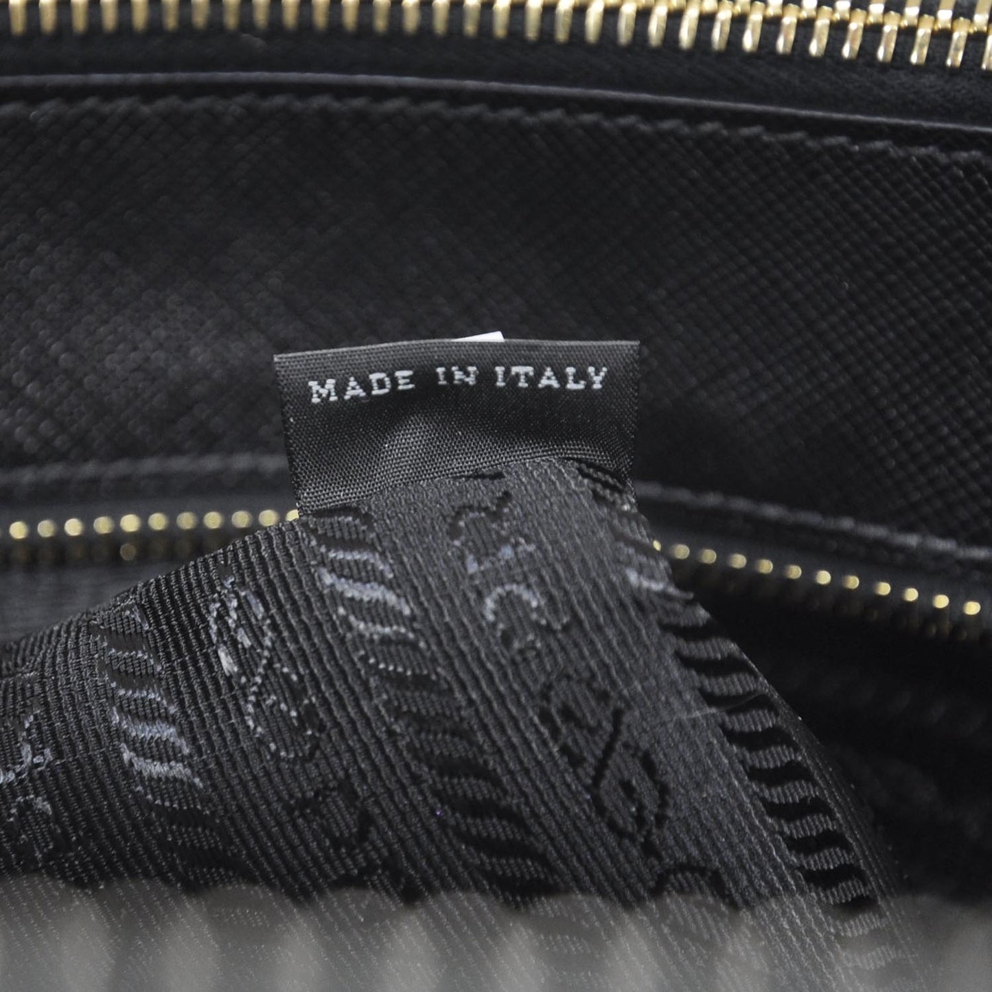 Saffiano Lux Tote Nero Black