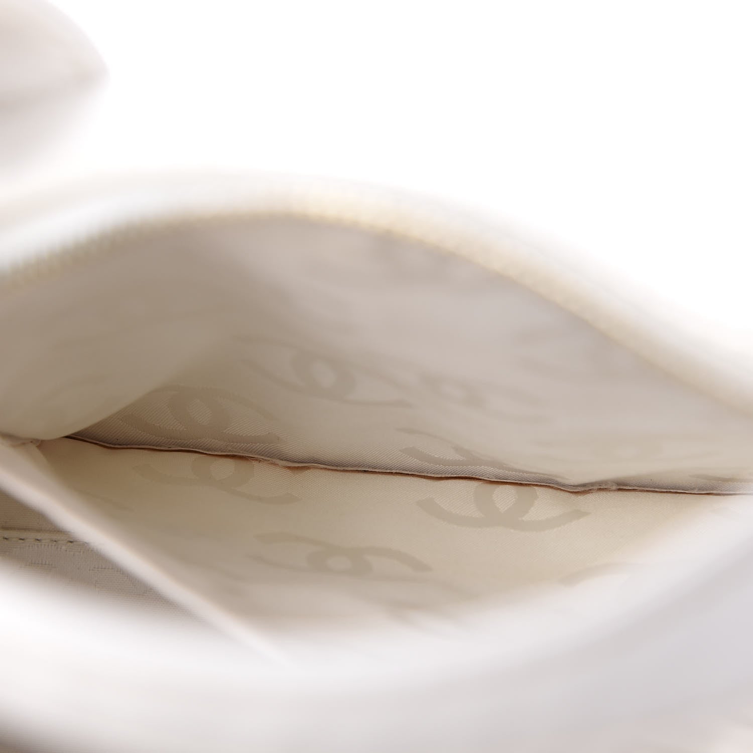 Chanel Calfskin Contrast Stitch Surpique Bowler White 11 of 14