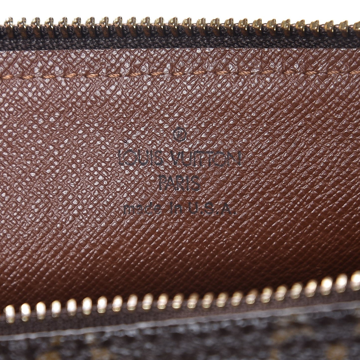 Monogram Papillon 26