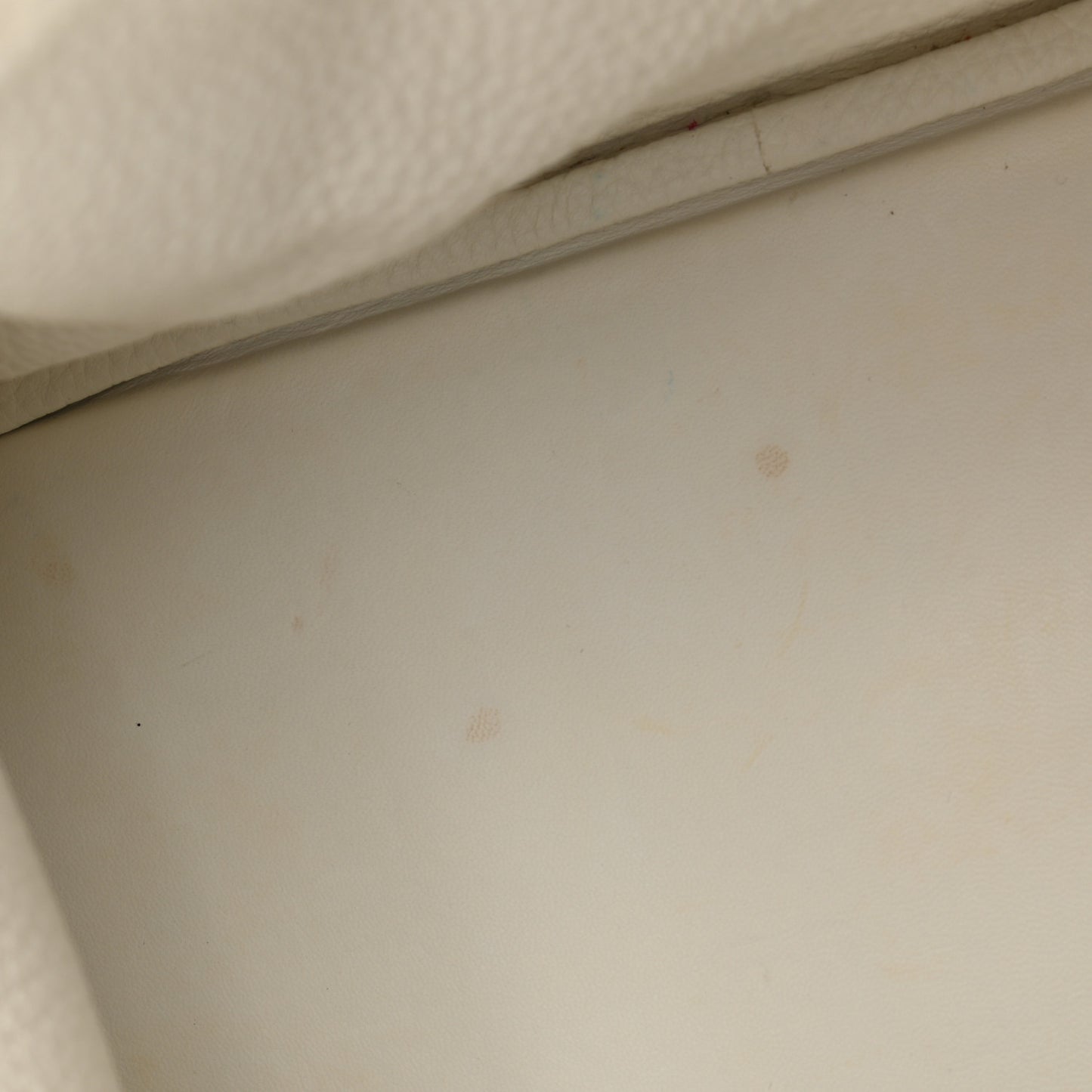 Taurillon Clemence Lindy 30 White