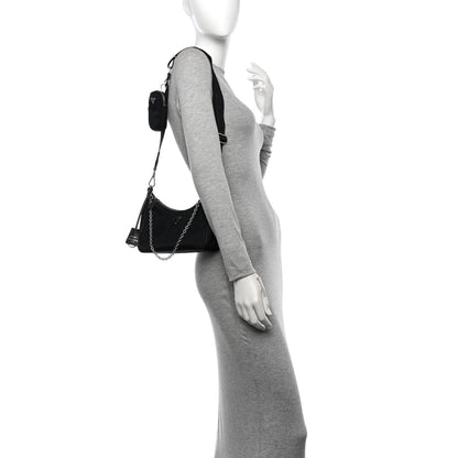 Prada Nylon Re-Edition 2005 Shoulder Bag Black 2 of 10