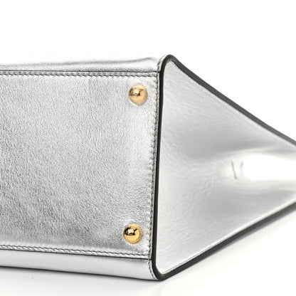 Fendi Vitello Catalan Mirror Plexiglass Logo Embossed Medium Fendi Sunshine Shopper Tote Argento 10 of 10