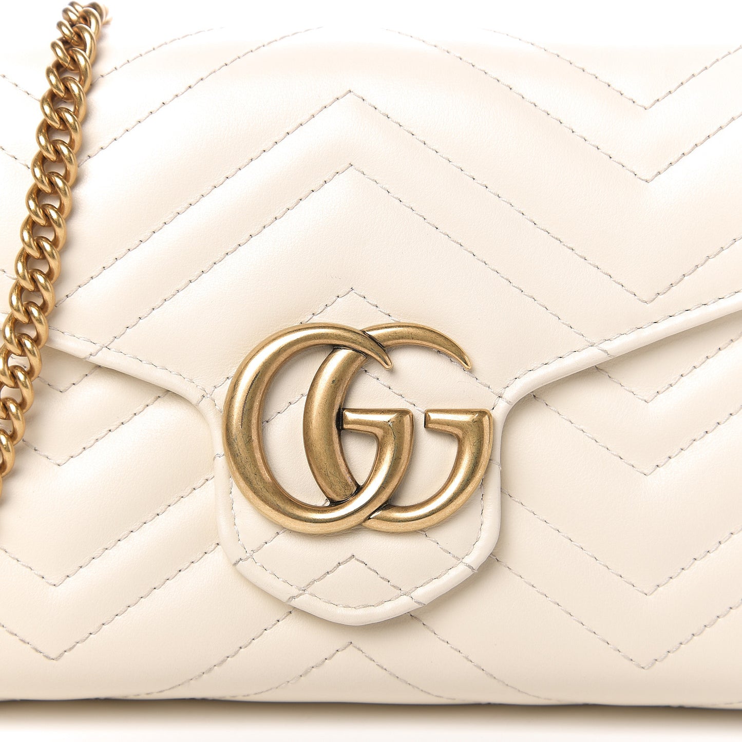 Calfskin Matelasse GG Marmont Chain Wallet Mystic White