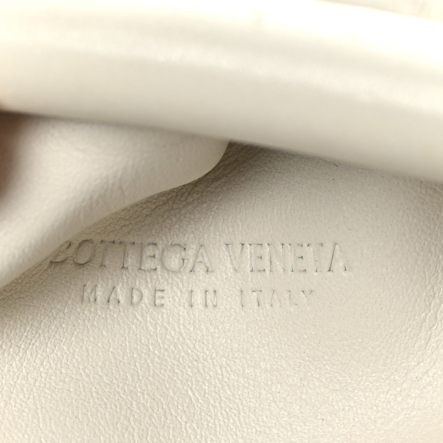 Butter Calfskin The Mini Pouch Plaster