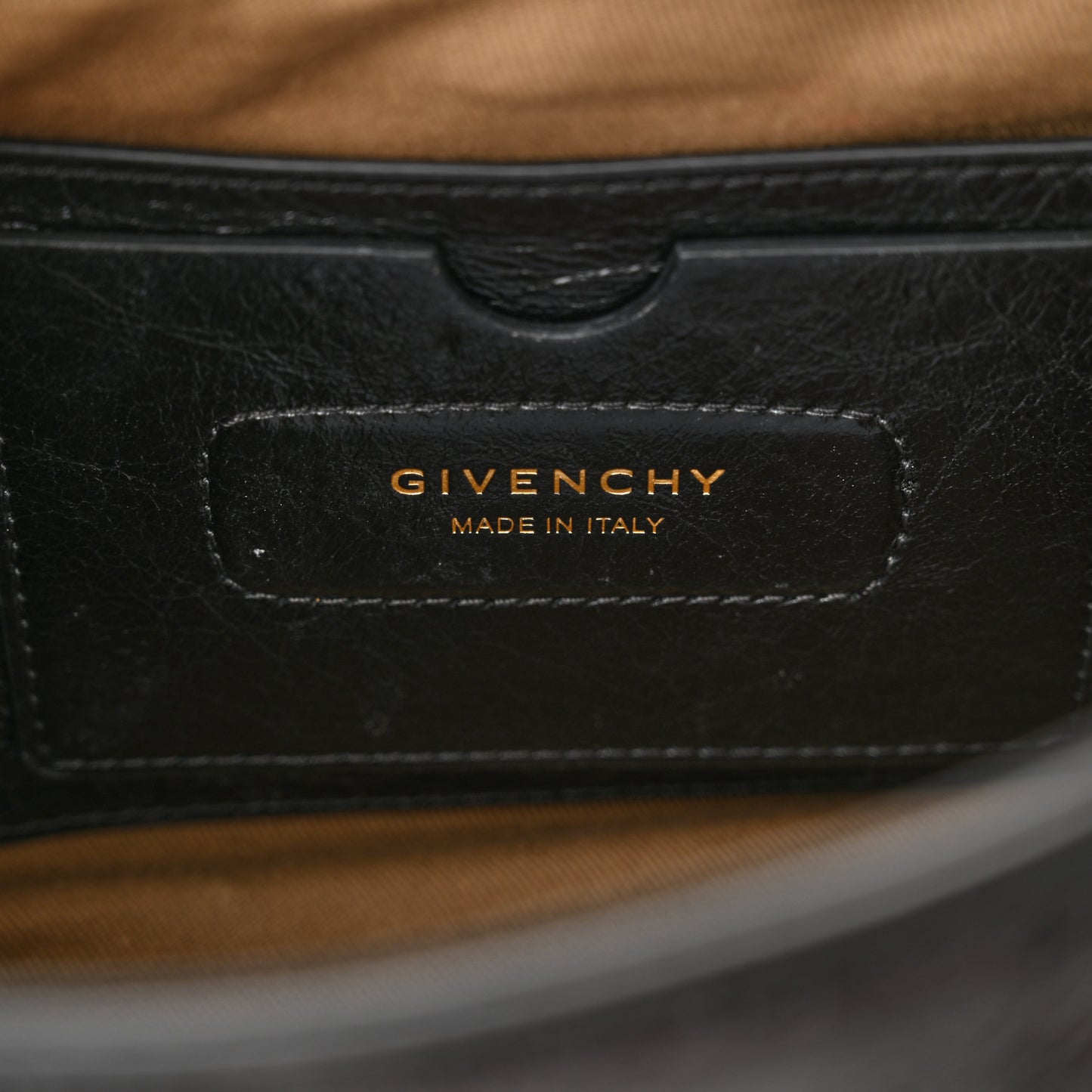 Creased Patent Calfskin Small ID Flap Black