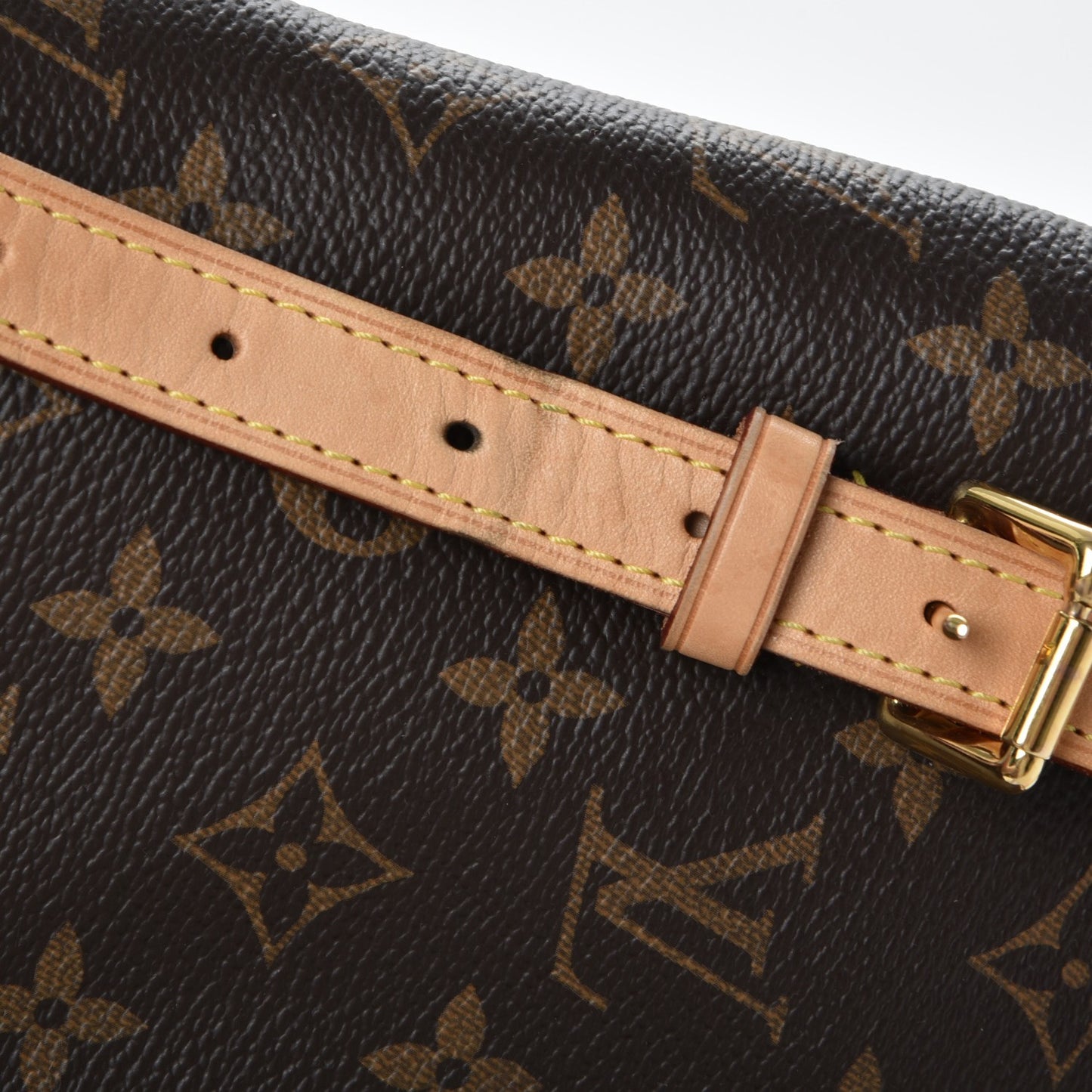 Monogram Voltaire