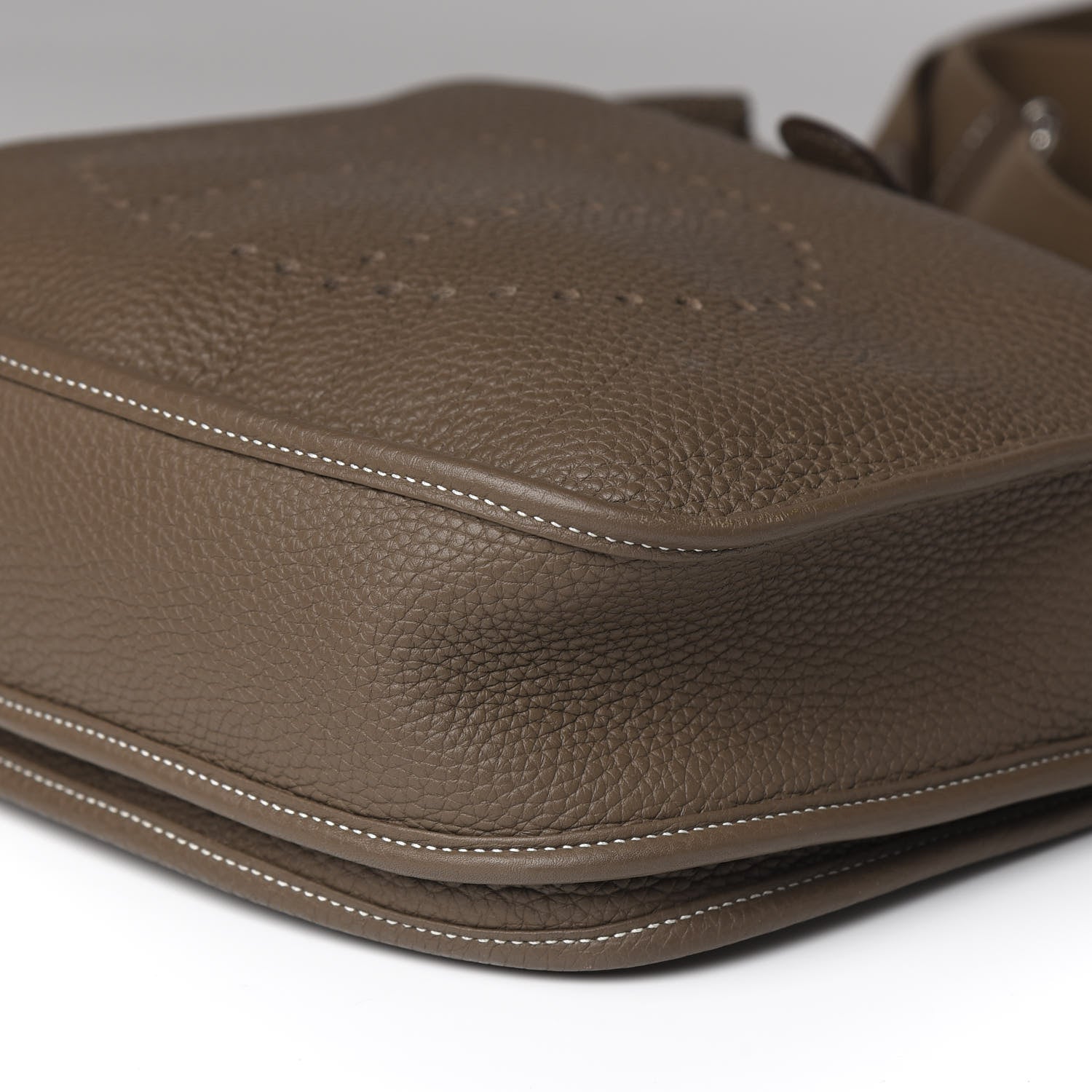 Hermes Taurillon Clemence Evelyne III PM Etoupe 10 of 10