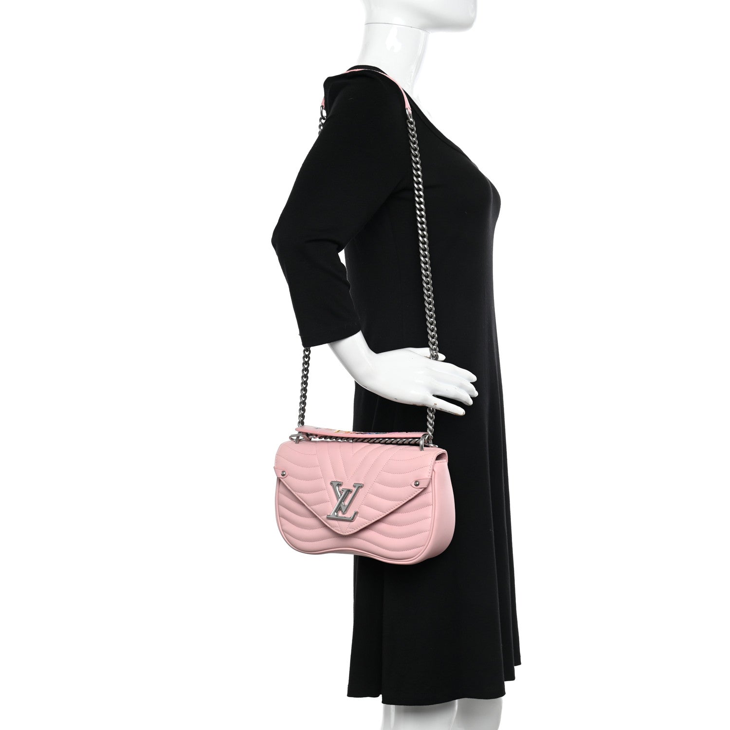 Louis Vuitton Calfskin New Wave Chain MM Smoothie Pink 2 of 10