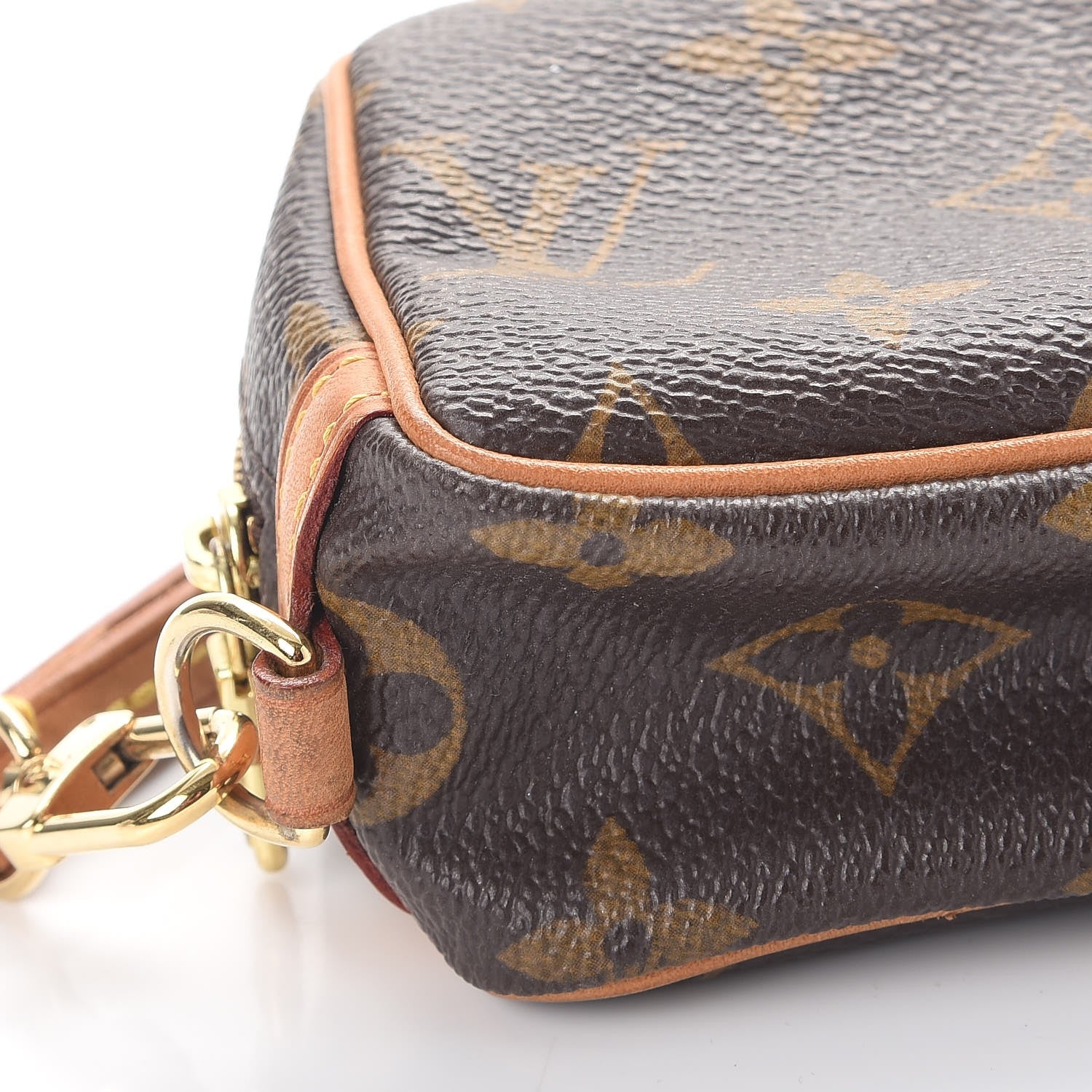 Louis Vuitton Monogram Wapity 8 of 12