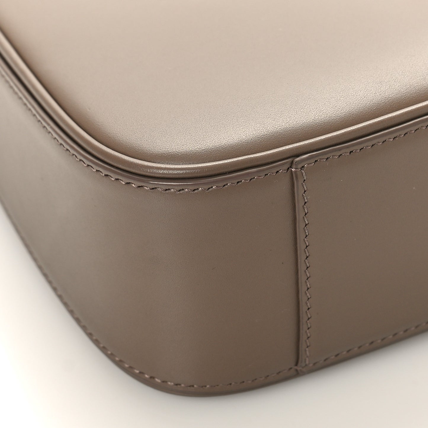 Smooth Calfskin Le 5 A 7 Hobo Taupe